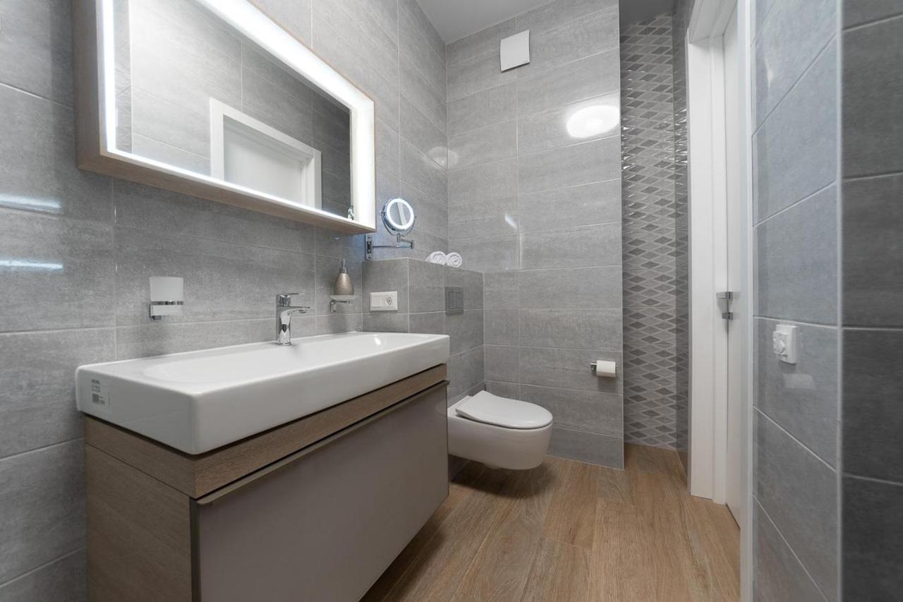New Modern Apartments. Metro Minskaya Kiew Exterior foto