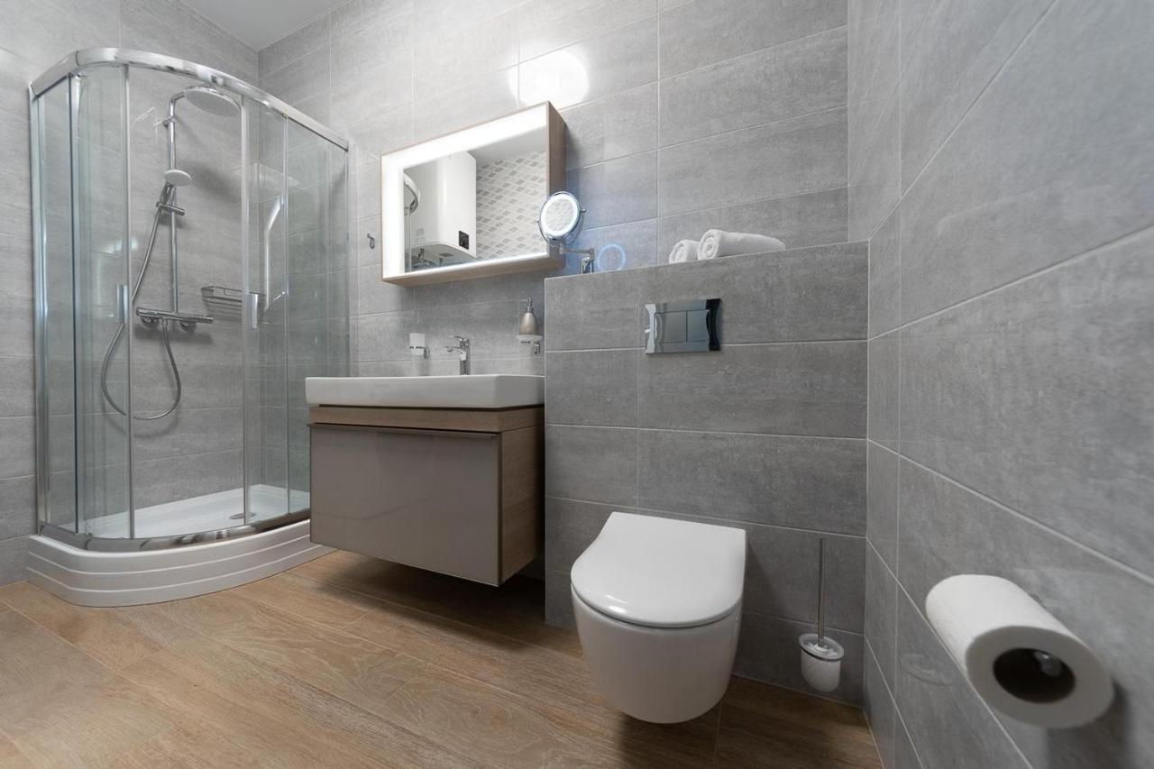 New Modern Apartments. Metro Minskaya Kiew Exterior foto